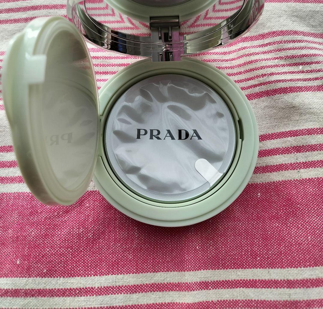 【リフィルとパフは新品未使用】PRADA クッションファンデーション　LN10