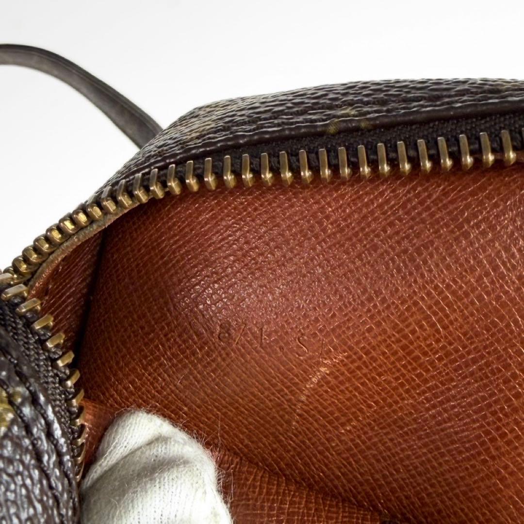 ヌメ革の色が明るい！ LOUIS VUITTON モノグラム ダヌーブ a987