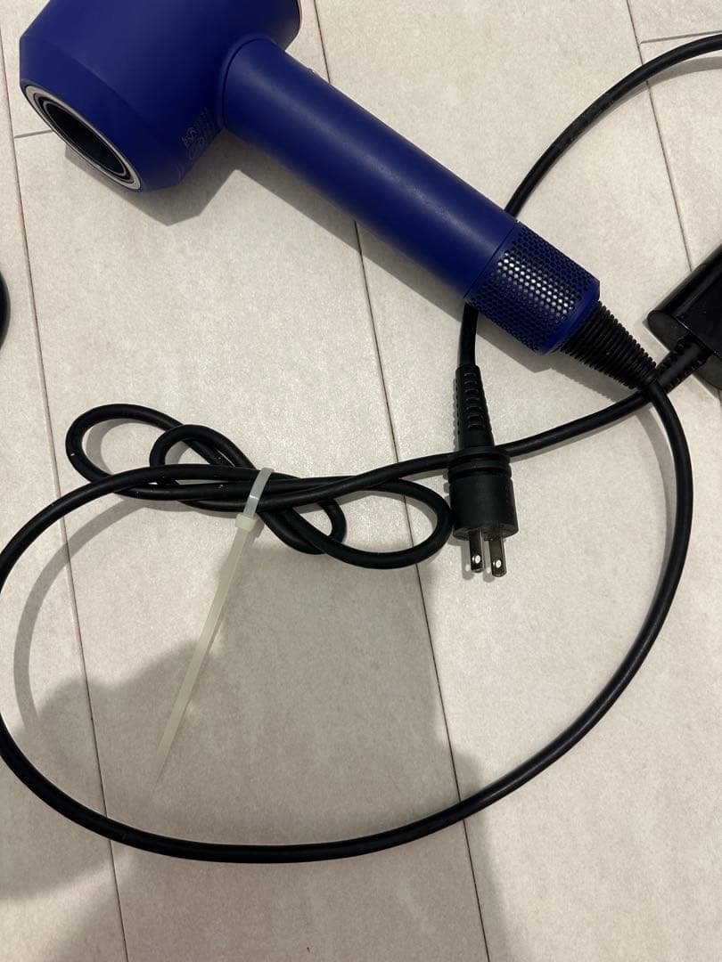 ダイソン　ヘアドライヤー