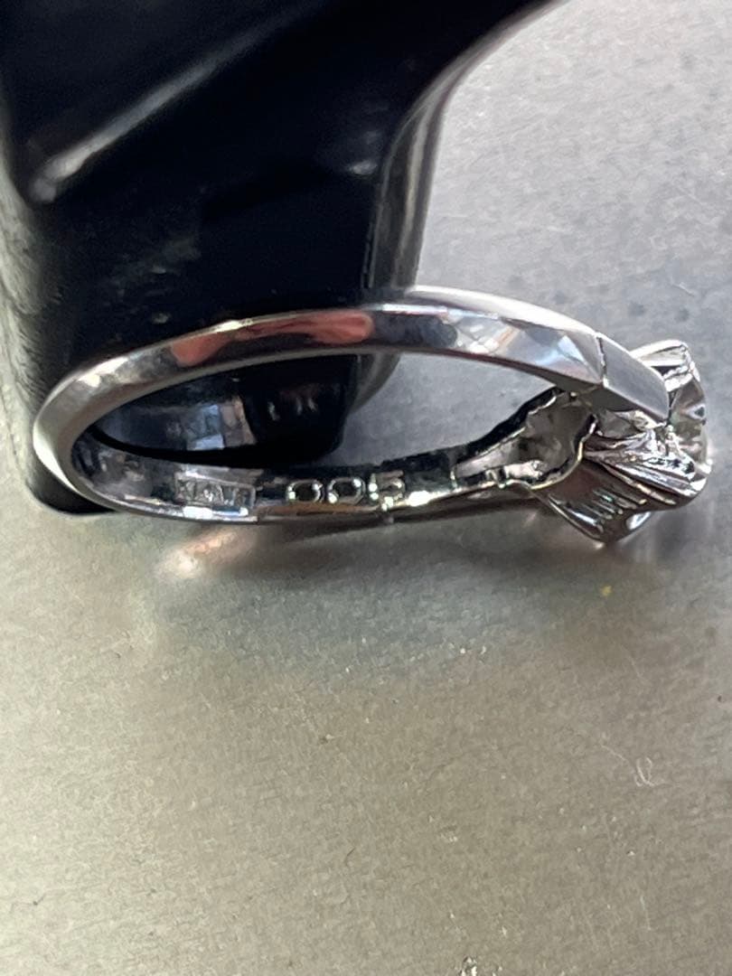 指輪　ダイヤ0.05ct