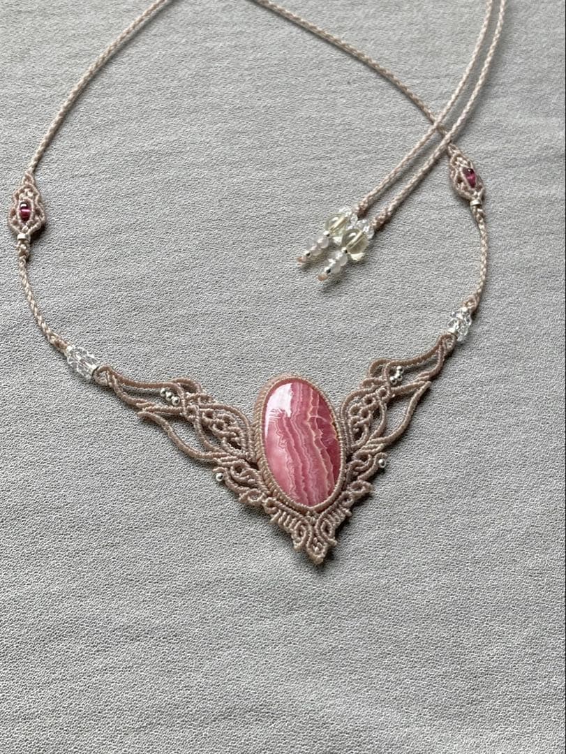 インカローズ　マクラメネックレス