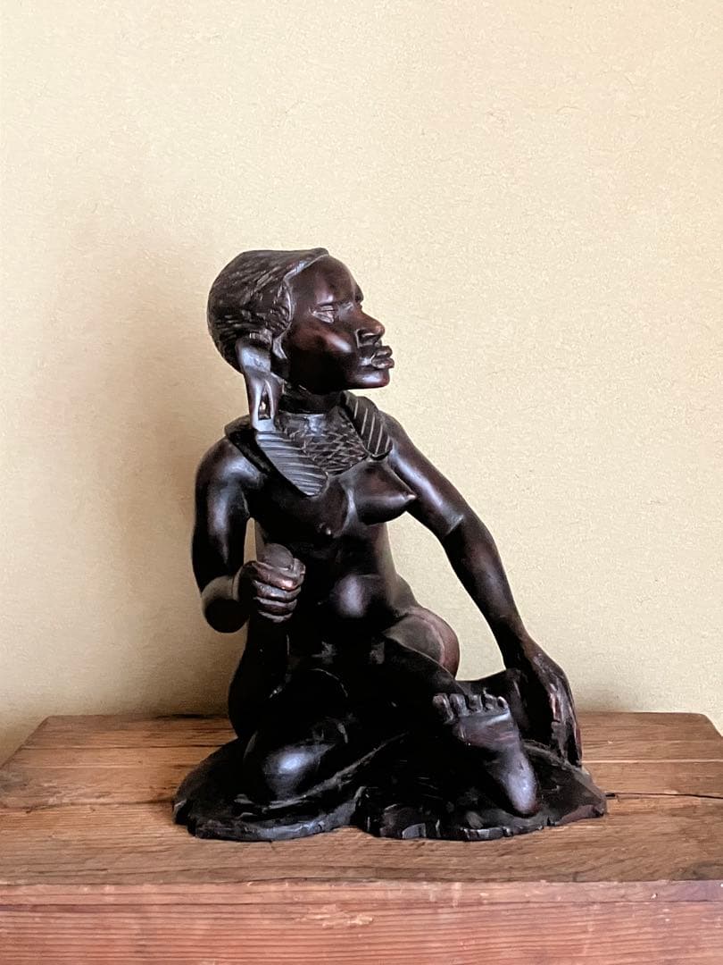 エチオピア民藝　女性像