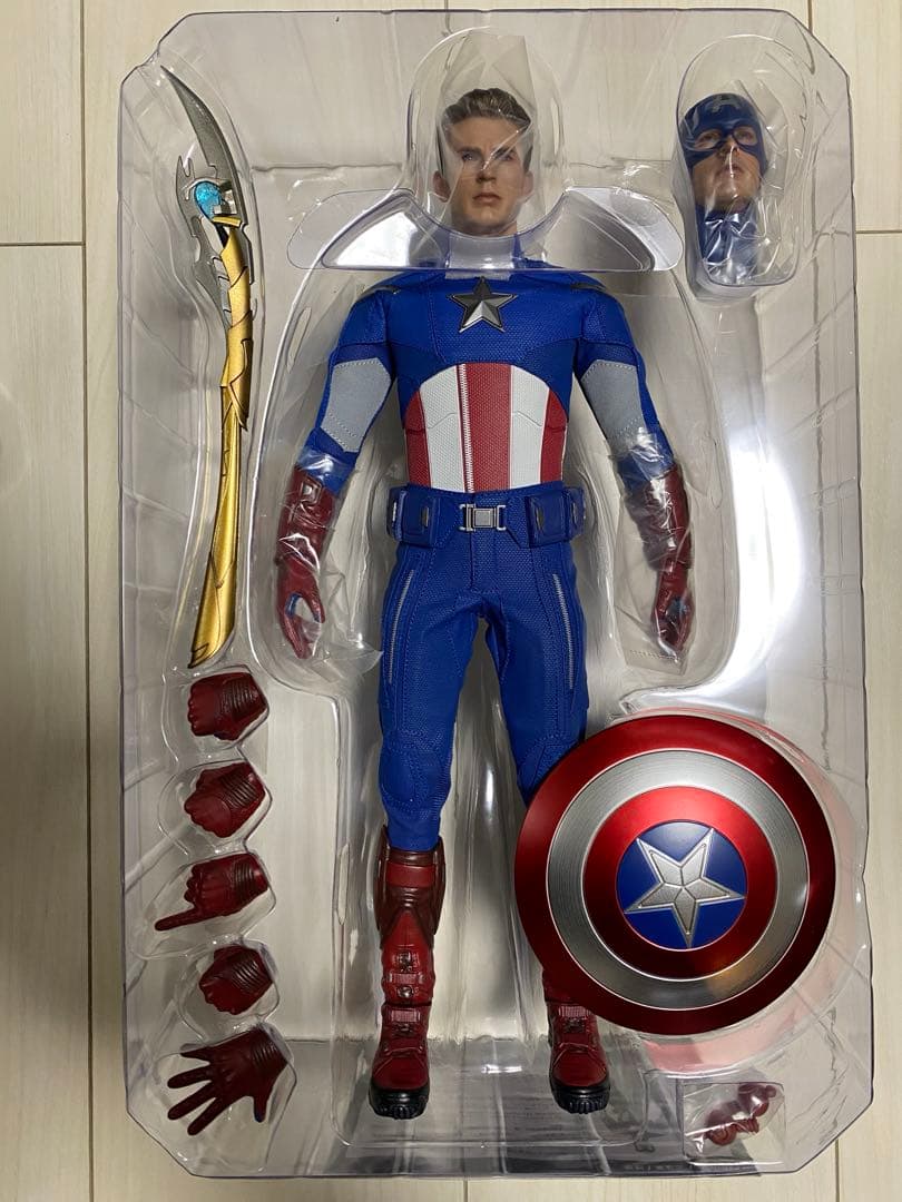 HOT TOYS キャプテン・アメリカ アベンジャーズ エンドゲーム 2012