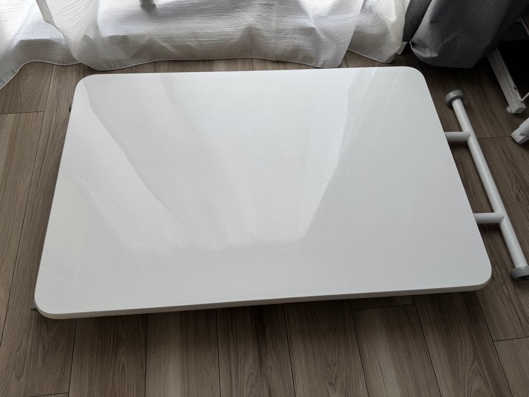 折りたたみ式ホワイトダイニングテーブル