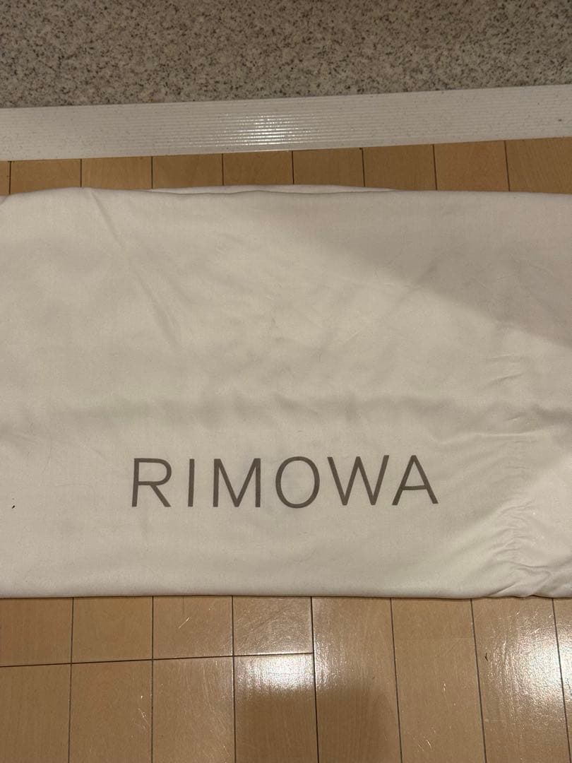 88　袋付き RIMOWA スーツケース エッセンシャル チェックイン M