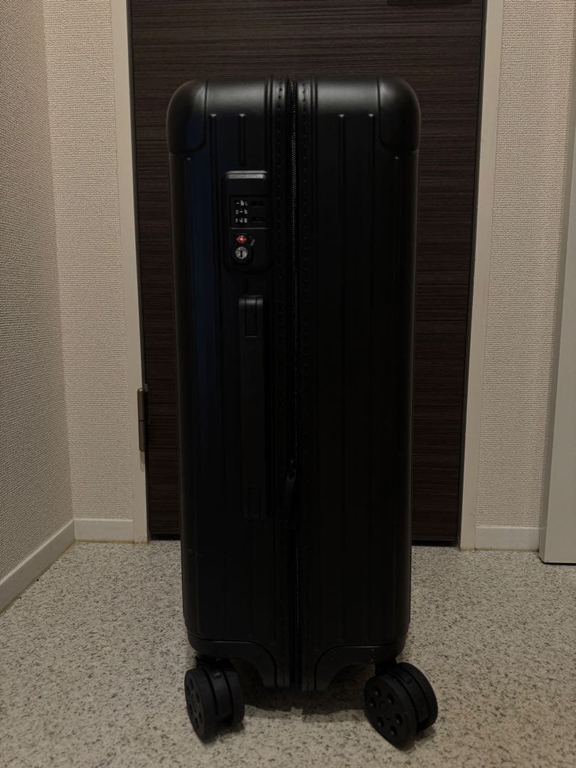 88　袋付き RIMOWA スーツケース エッセンシャル チェックイン M