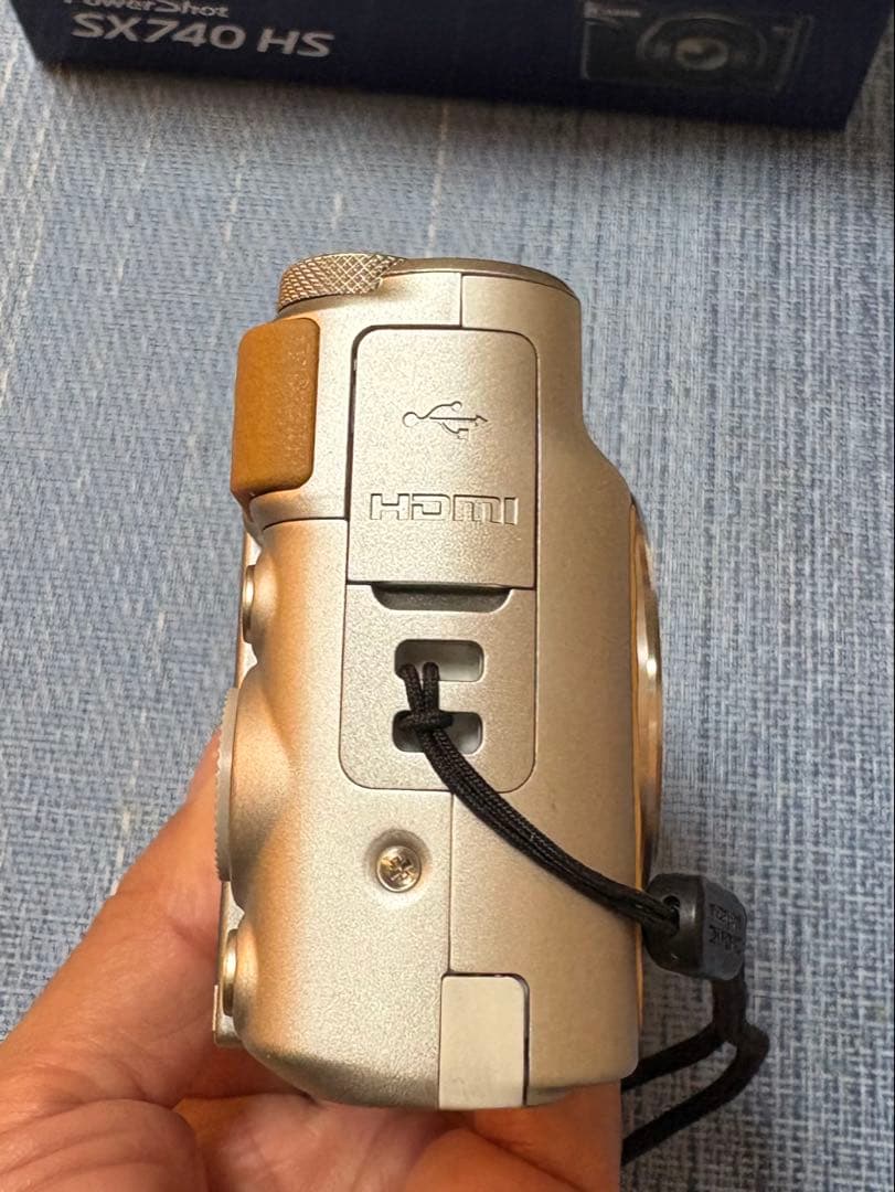 Canon PowerShot SX740 HS 本体