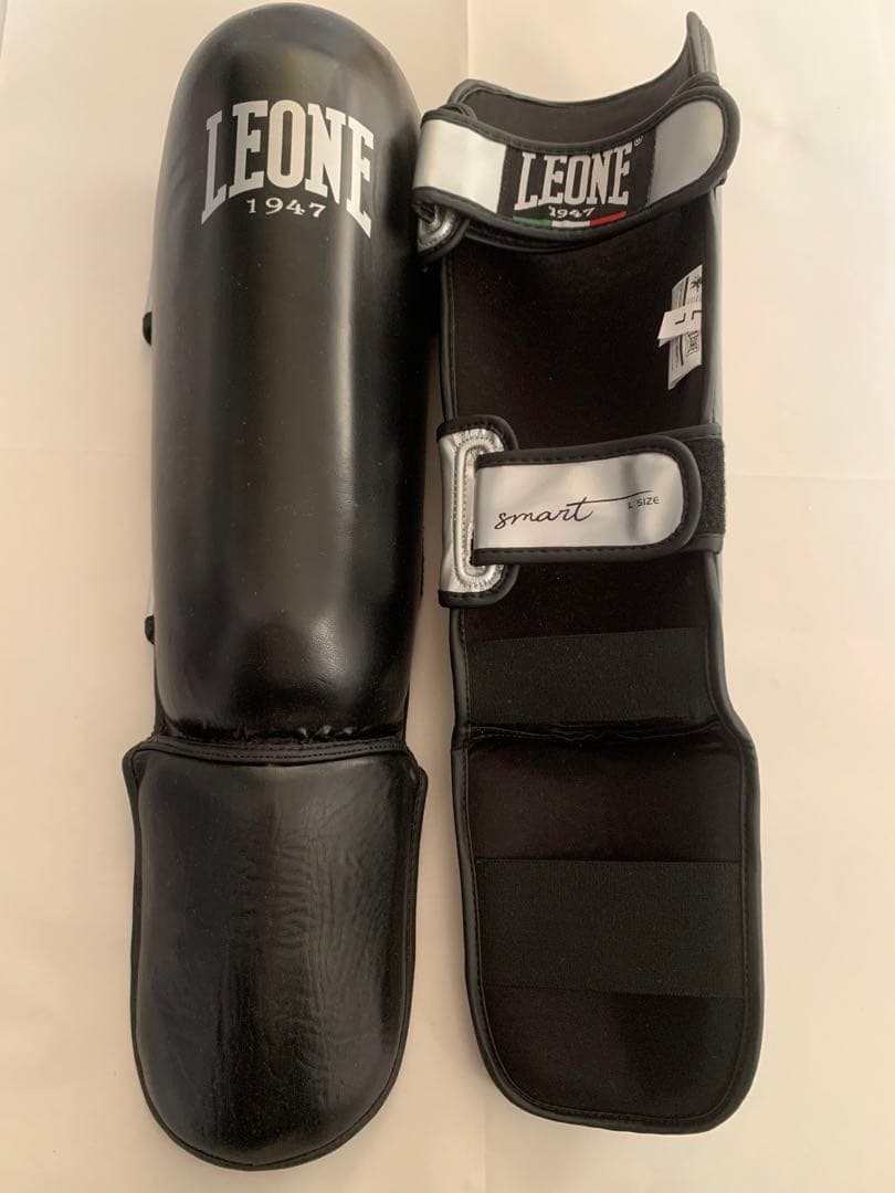 LEONE レガース　L 未使用　シンガード