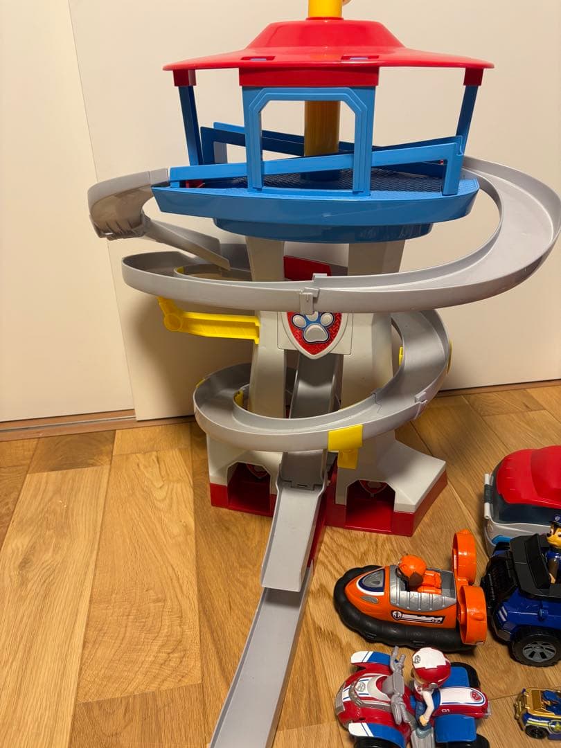 パウパトロールタワーとバウパトローラーとNintendo Switchソフト