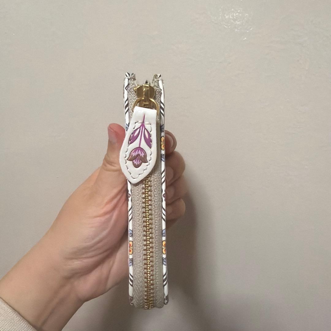 浅草文庫　フクロウと花のデザイン 財布　本革ケース　新品未使用