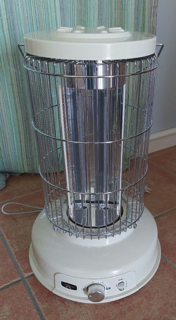 アラジン　グラファイトヒータ　電気ストーブ