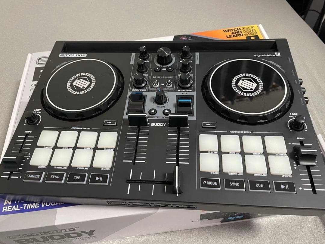 DJ機材 RELOOP BUDDY