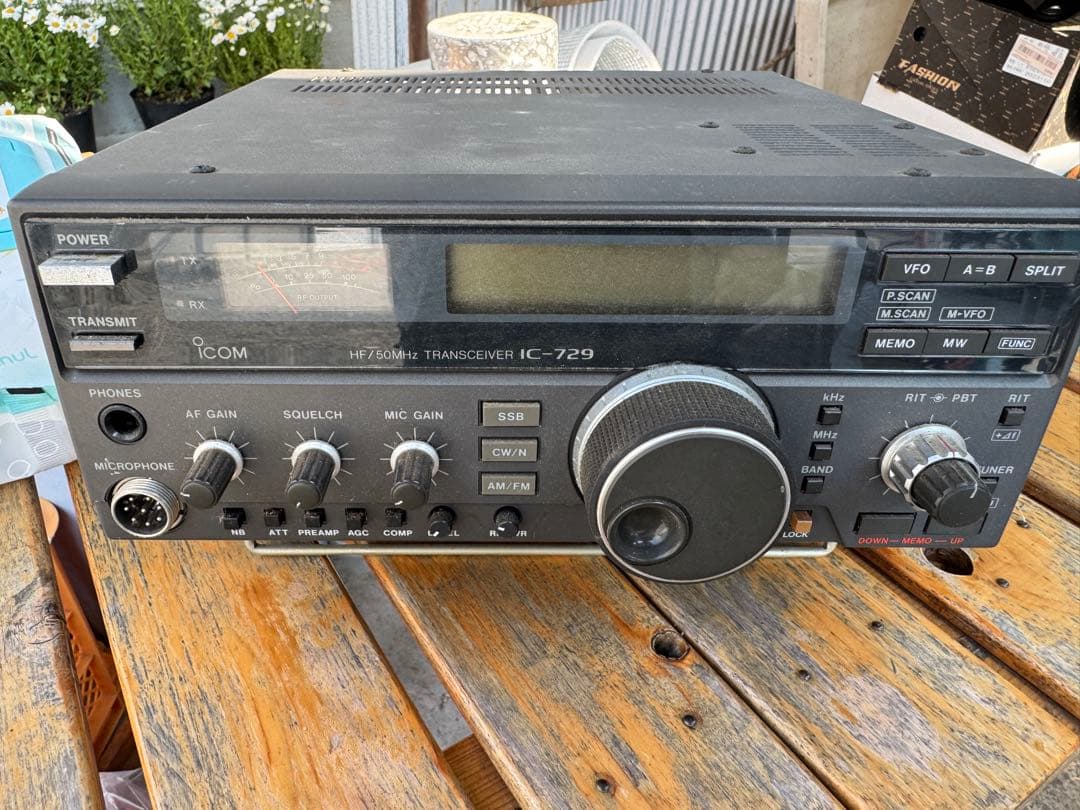 アマチュア無線機、安定化電源