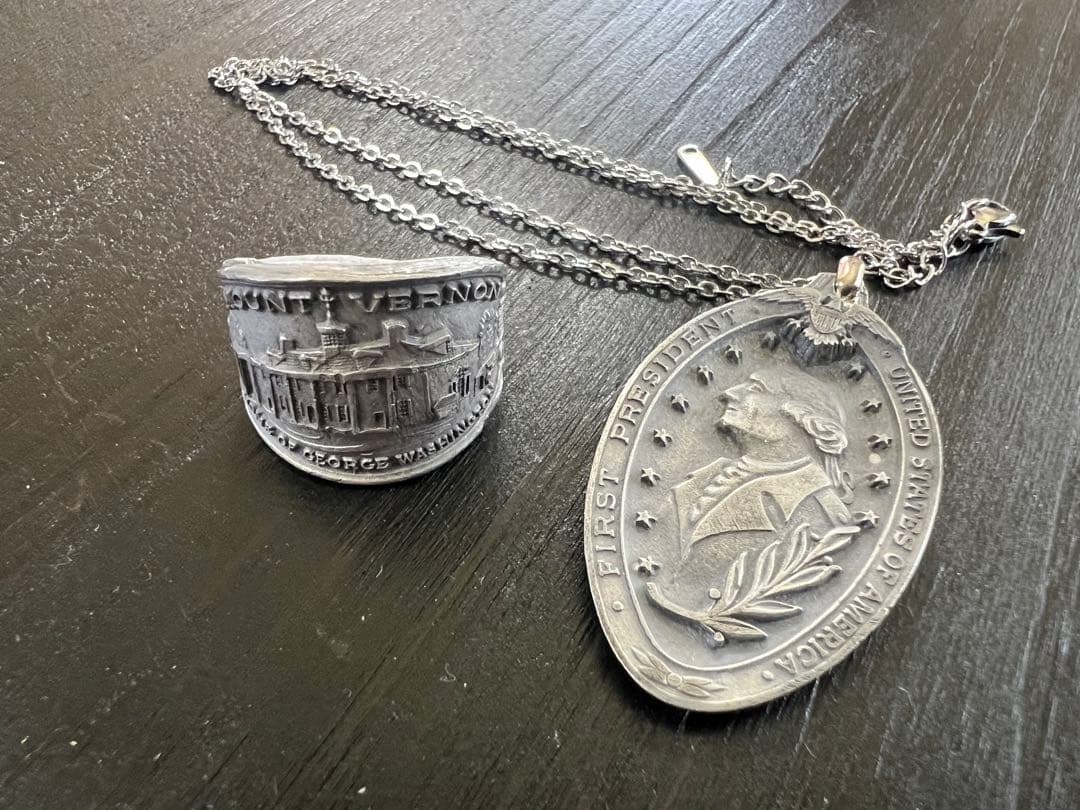 ジョージ・ワシントン モチーフ ネックレスとリングセット