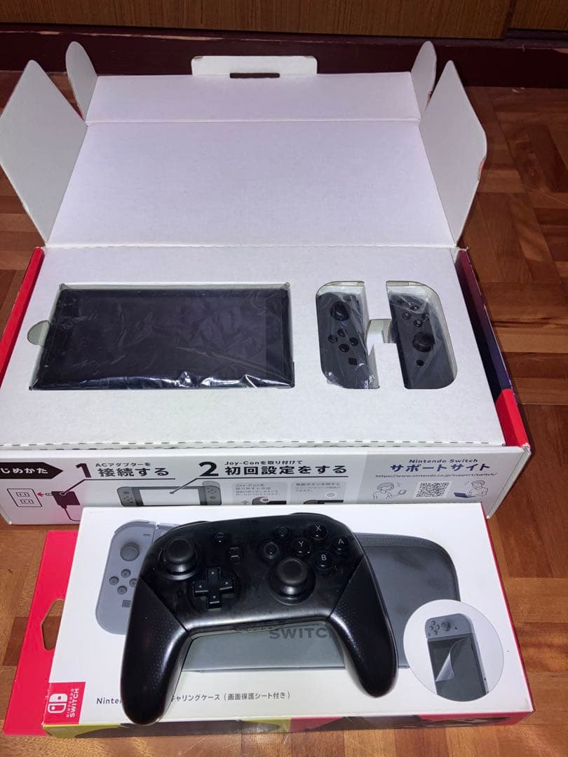 【美品】Nintendo Switch 本体 グレー プロコン・ケース付き