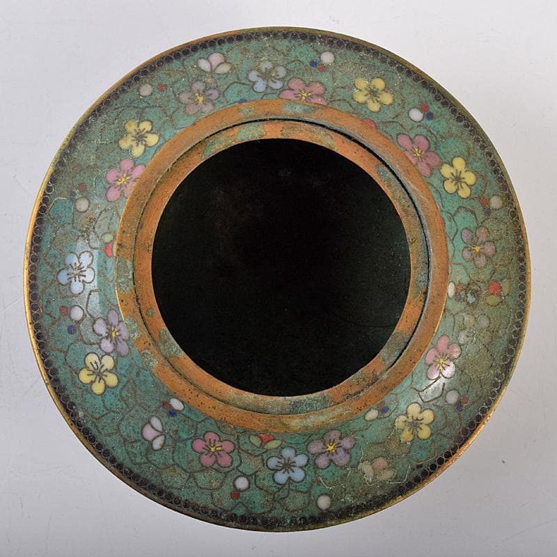 中国　古七宝琺瑯彩　花唐草文　三足蓋爐　香炉　M　R8546