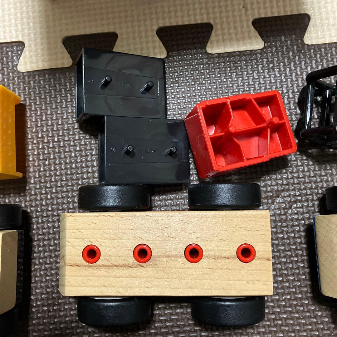 IKEA 車　木　おもちゃ　2点セット