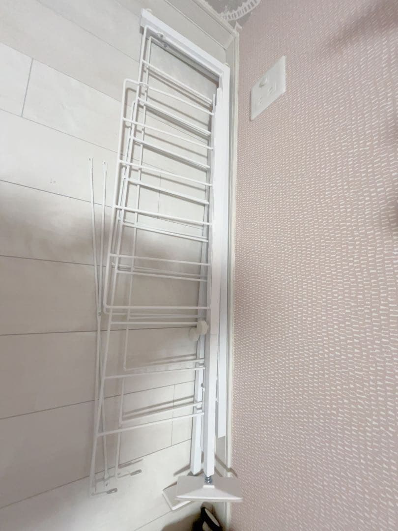 【中古品】ニトリ　突っ張り壁面収納ワードローブNポルダ　白