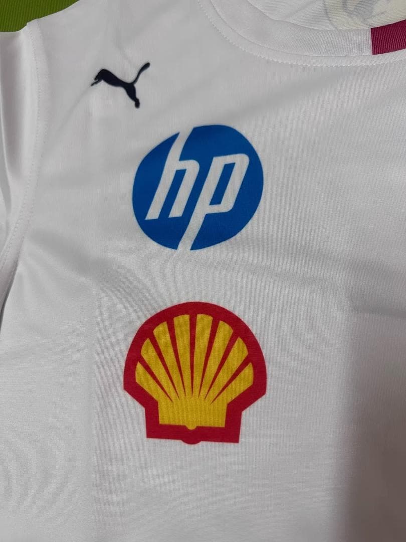 2025年F1フェラーリ ホワイトクルーネックレーシングウェア