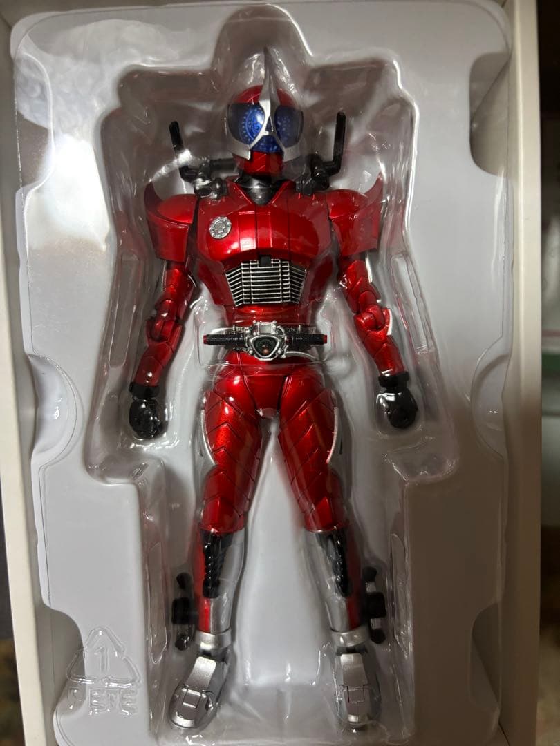真骨彫　仮面ライダー　アクセル フィギュア