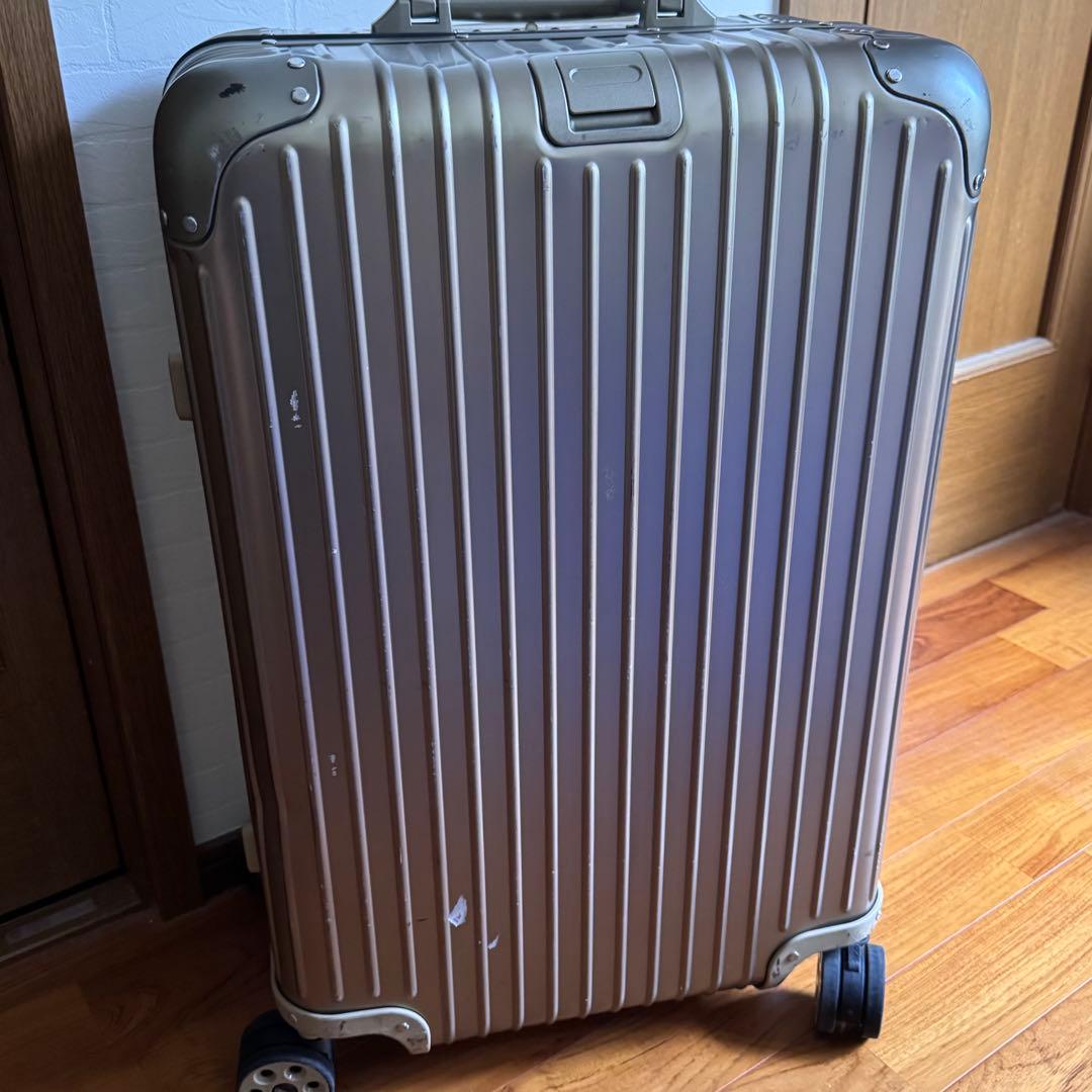 RIMOWA リモワ トパーズ チタニウム TOPAS TITANIUM 67L