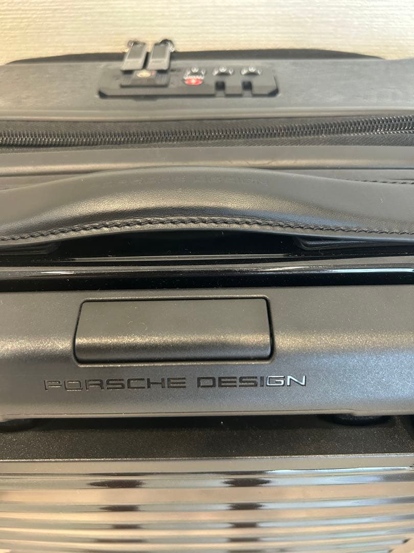 9月6日7日限定価格　ポルシェスーツケース　ブラック 新品未使用.確実本物