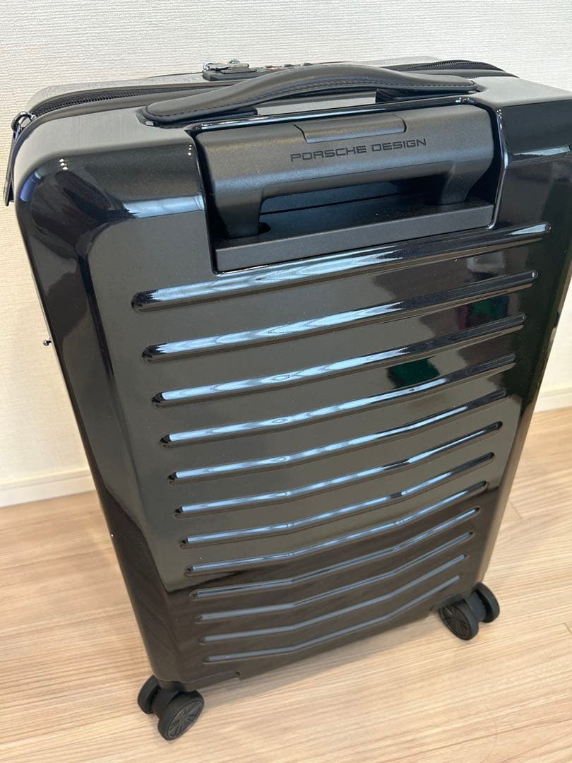 9月6日7日限定価格　ポルシェスーツケース　ブラック 新品未使用.確実本物