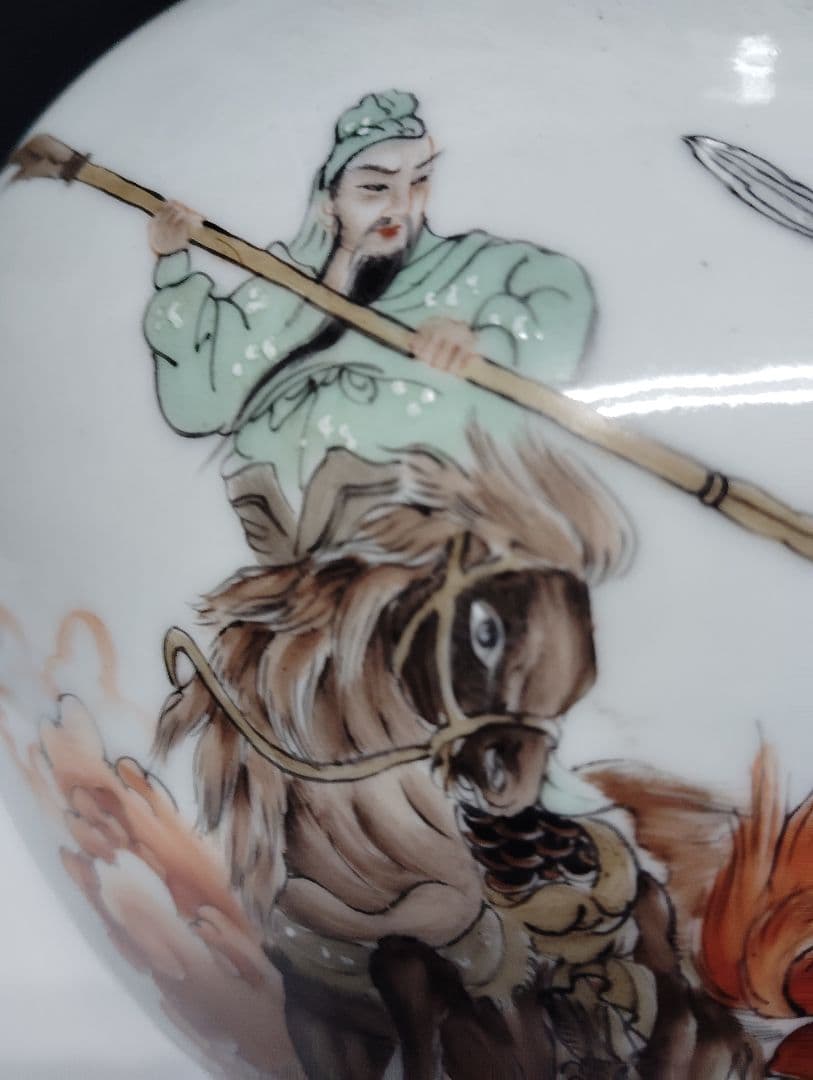 中国　景徳鎮 粉彩　三国志人物図 天球瓶