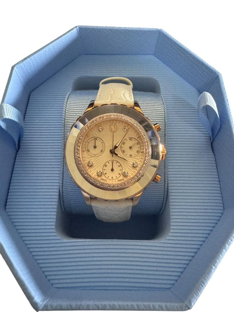 SWAROVSKI Octea Chrono 腕時計　白　ローズゴールド
