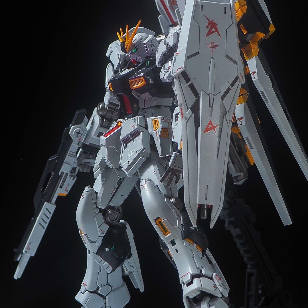 RG νガンダム　ff ガンプラ　全塗装　完成品