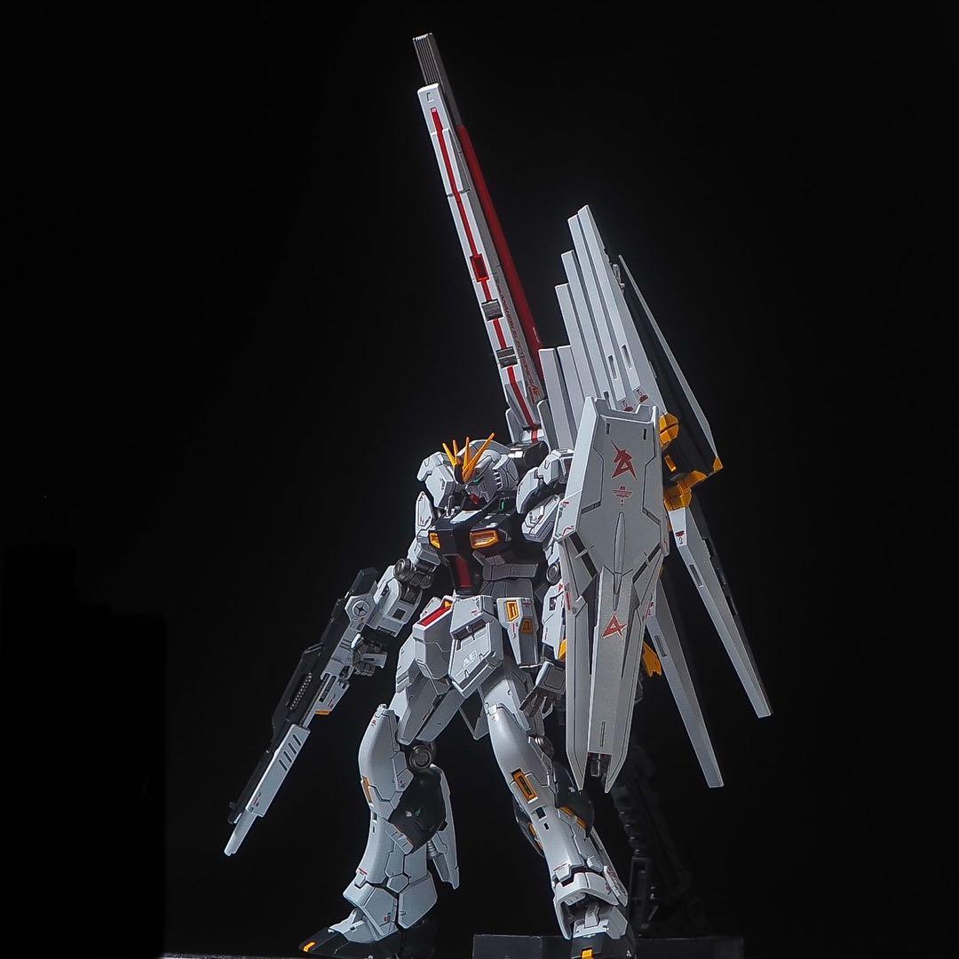 RG νガンダム　ff ガンプラ　全塗装　完成品