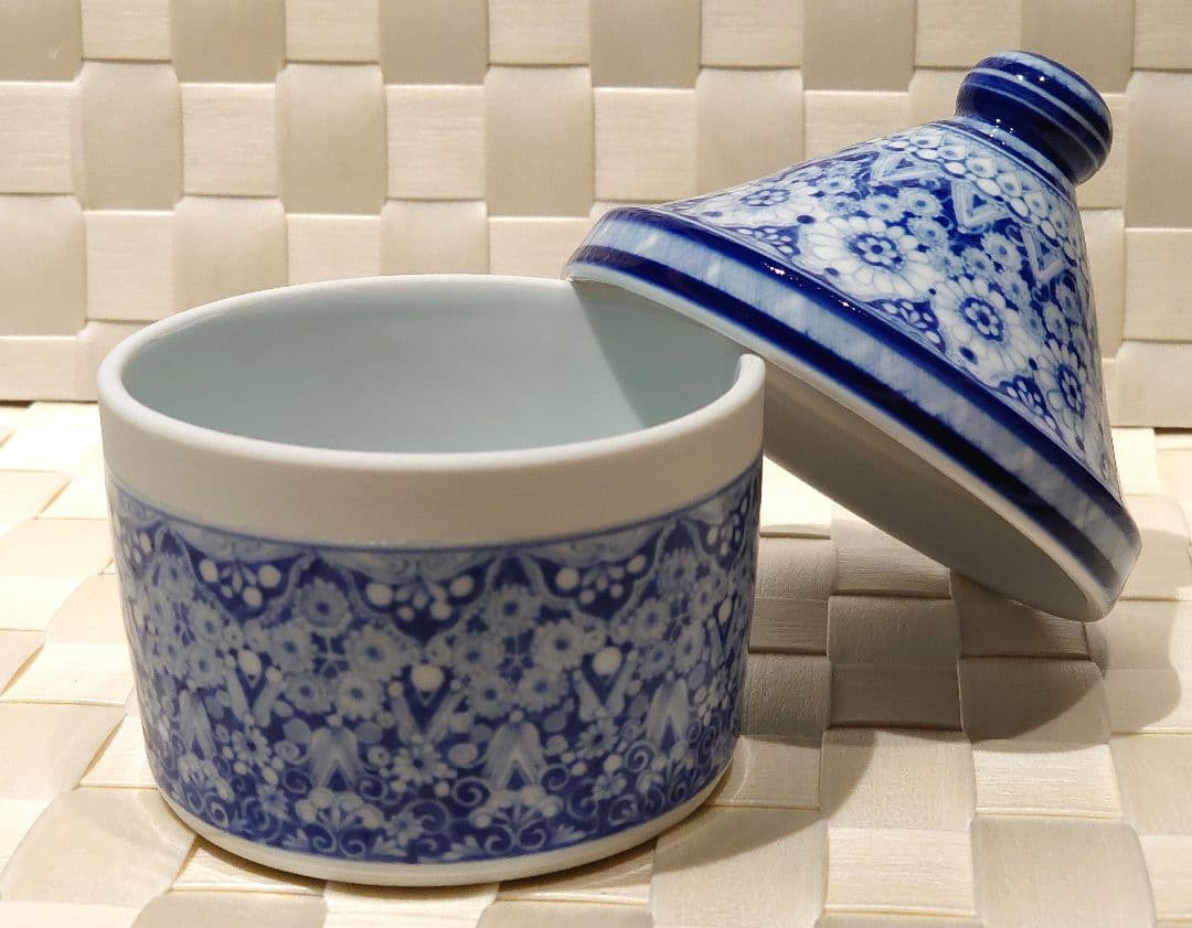 橋本よしこ　蓋物　染付