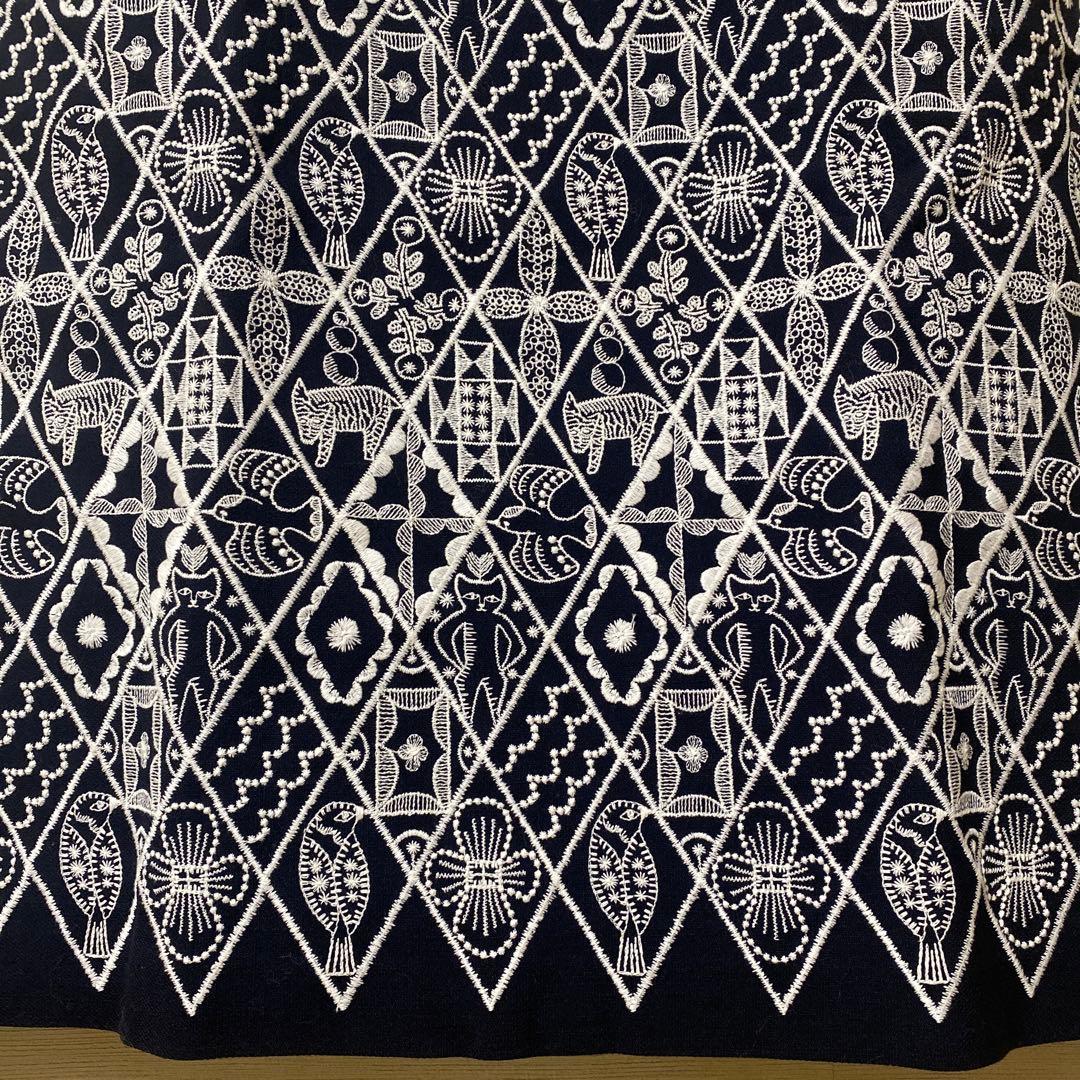 希少　新品タグ付き　ミナペルホネン　シンフォニー　総刺繍スカート　38