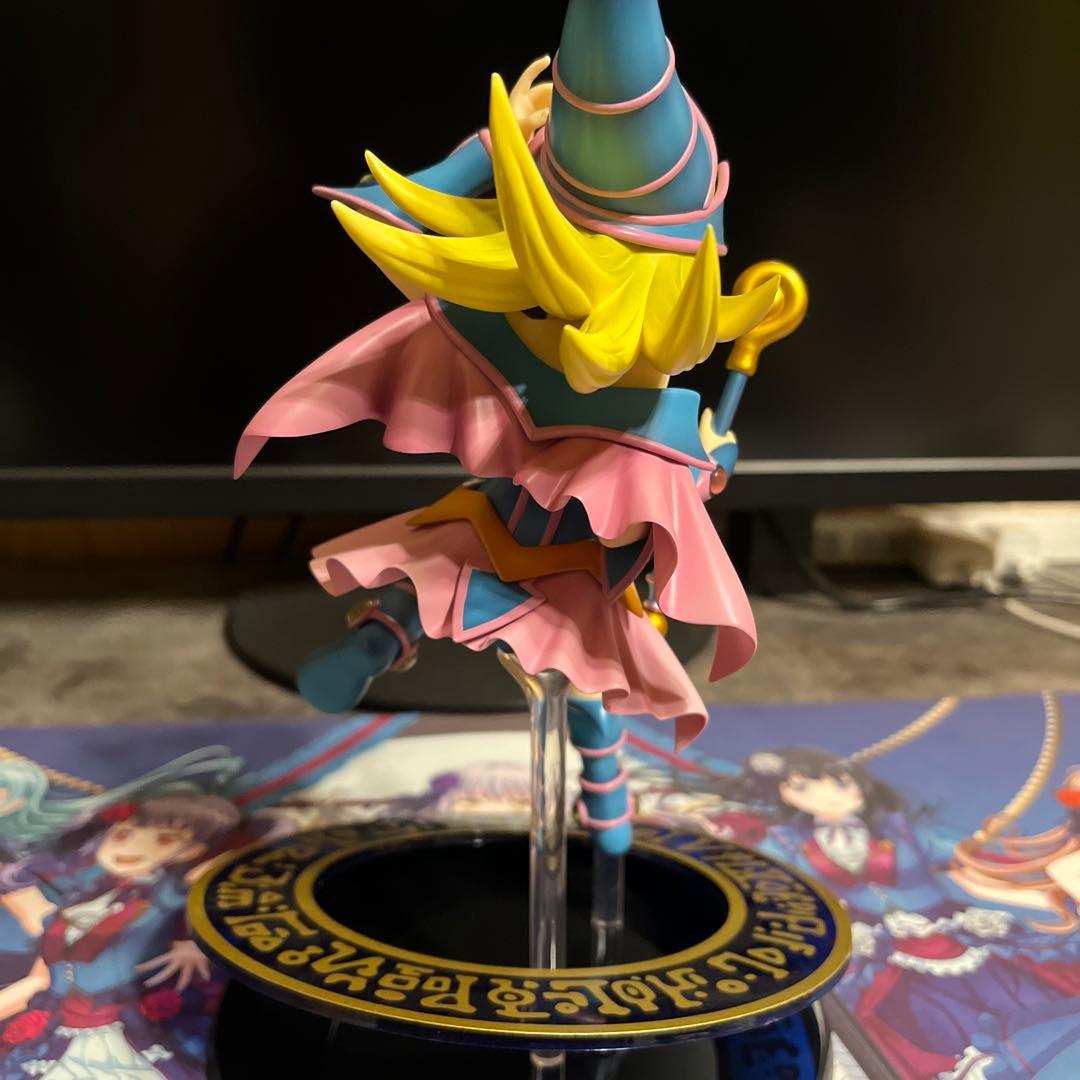 遊戯王 ブラックマジシャンガール フィギュア