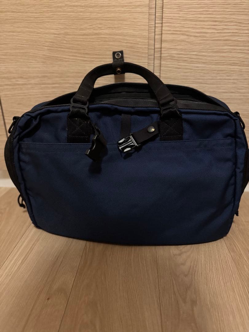 【使用回数少】BRIEFING NEO B4 LINERネイビー