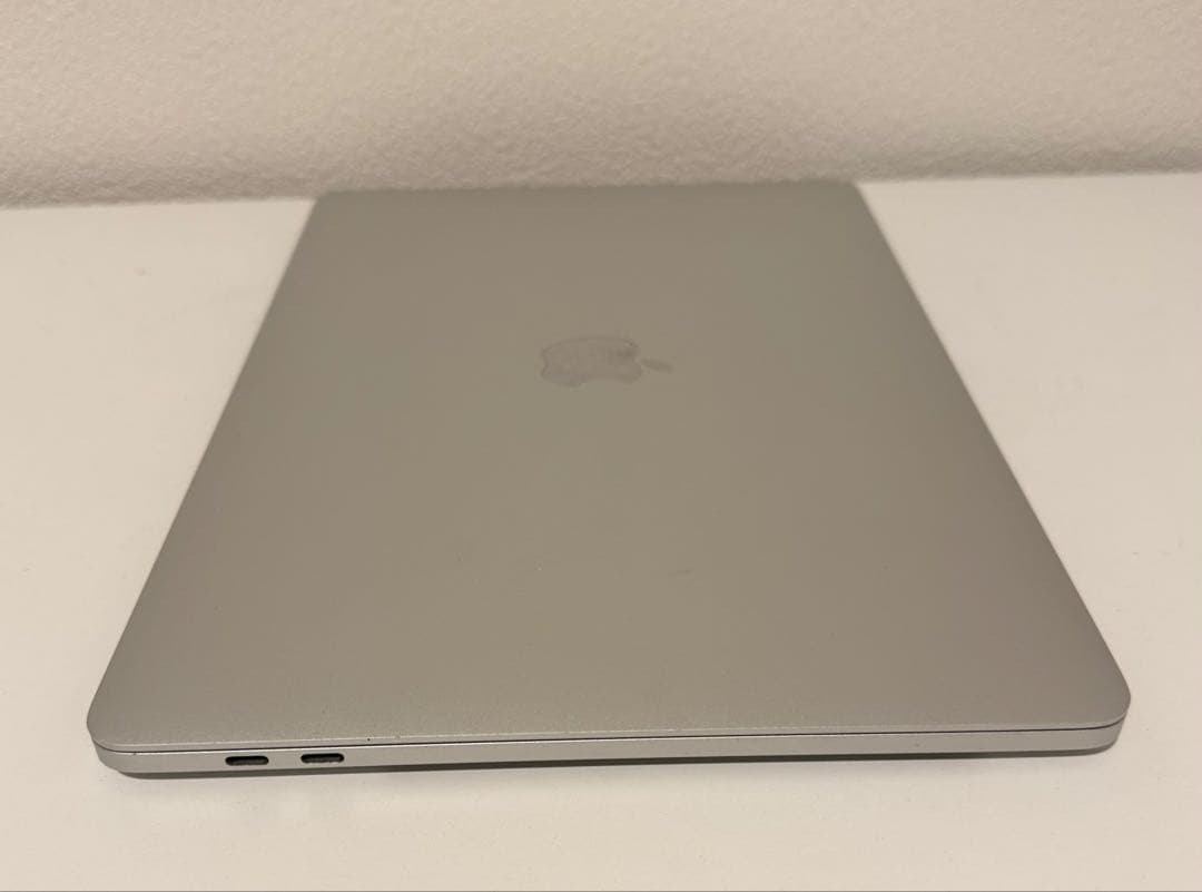Macbook Pro 2017 13インチ 今年最新mac os