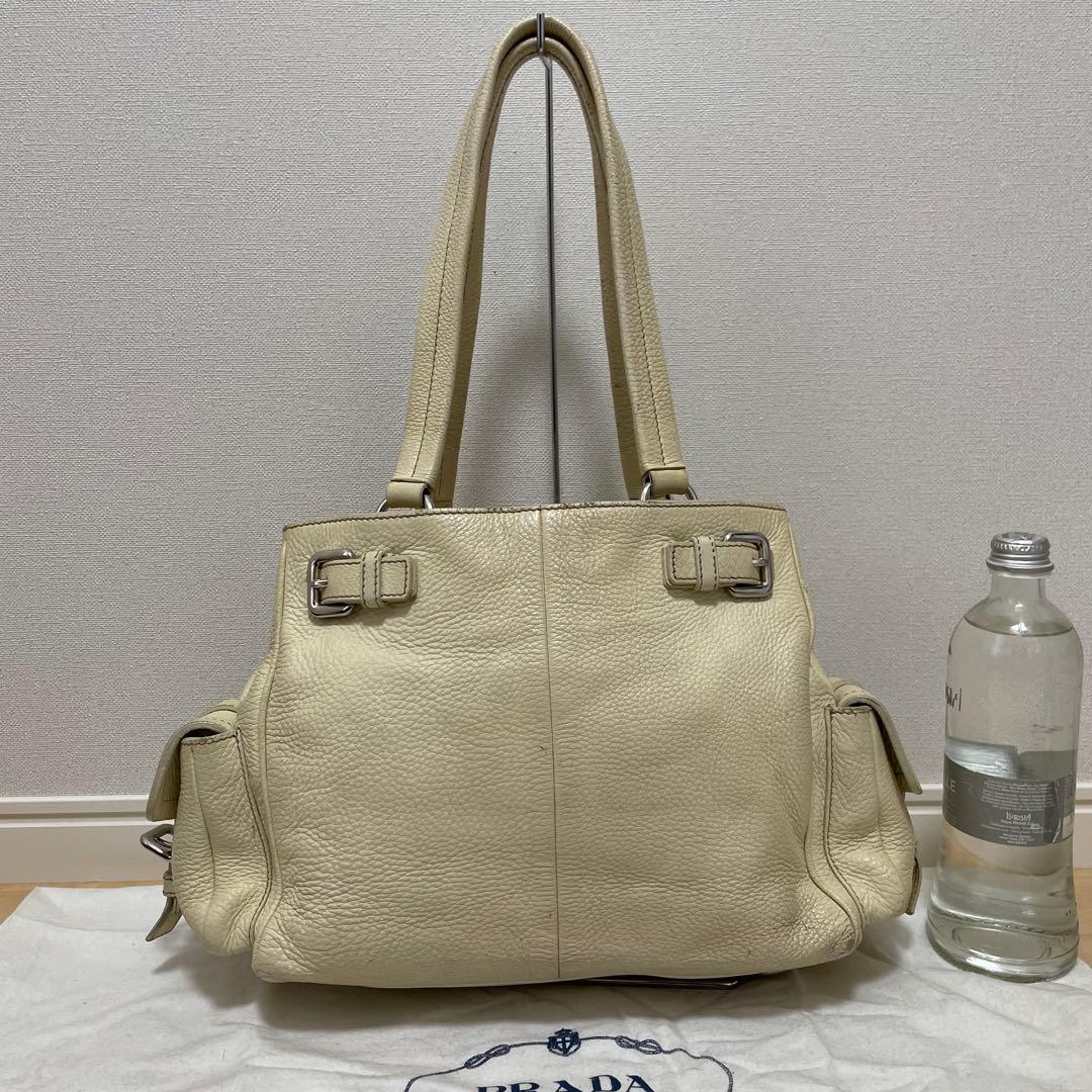 ■PRADA（プラダ）/良品 / レザー / ハンドバッグ / アイボリー