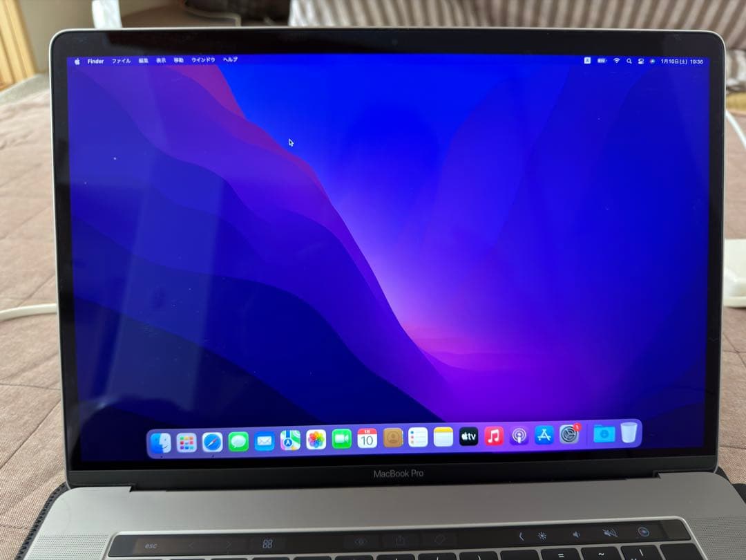 MacBook Pro 15インチ 2016 i7/16GB/512GB