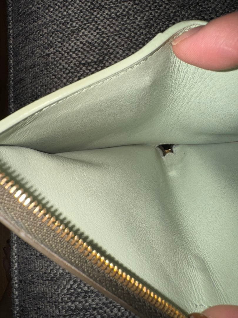 LOEWE ノットコンパクトジップウォレット 二つ折り財布 オリーブグリーン