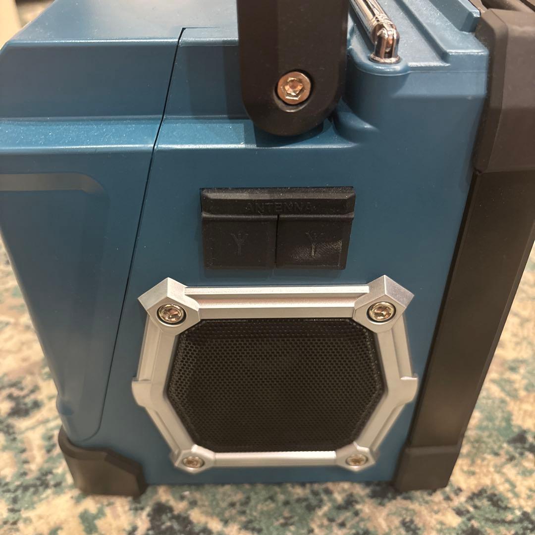 マキタ　TV100 充電式ラジオ付テレビ 災害対策