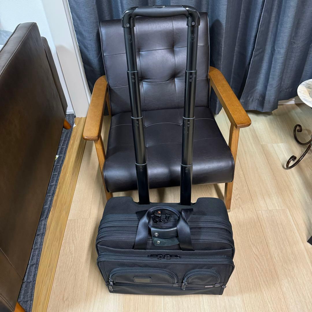 状態良好！TUMI 26127DH ブラック　ビジネストローリー　2輪