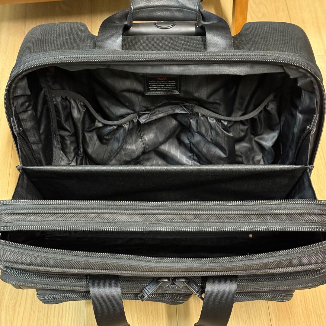 状態良好！TUMI 26127DH ブラック　ビジネストローリー　2輪