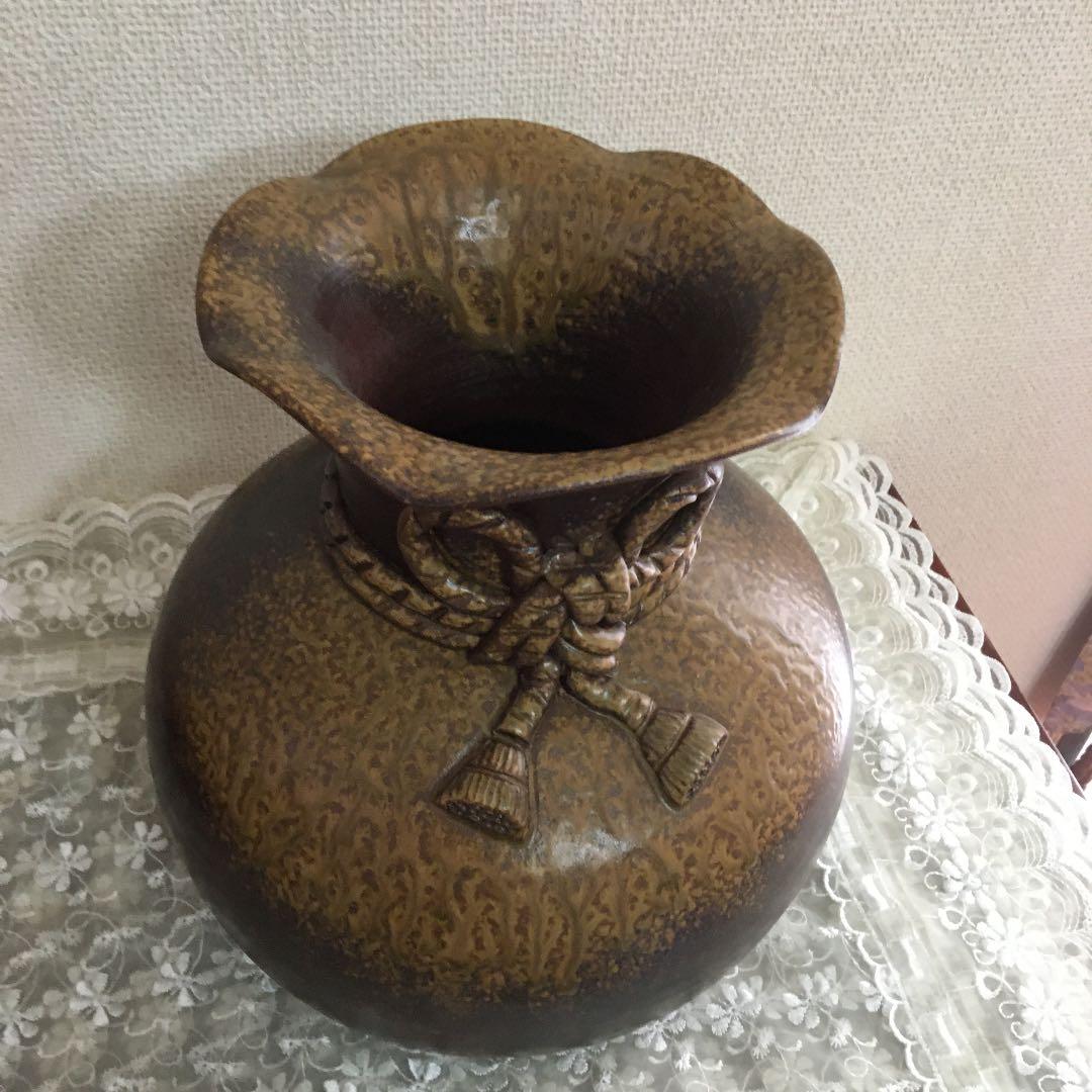 壺　置き物