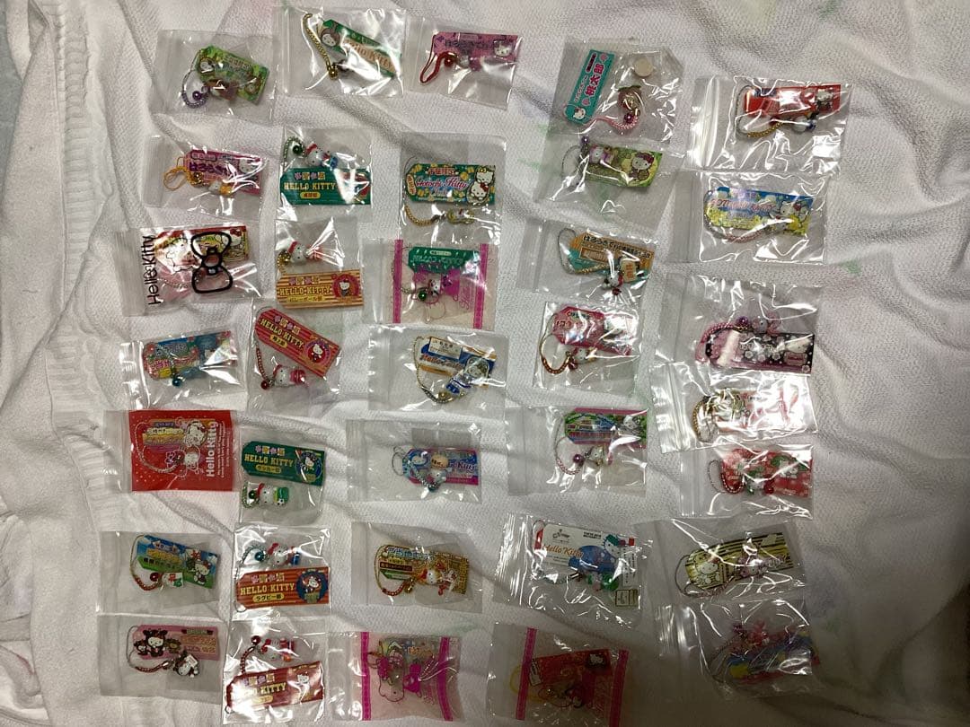 合馬公式アカウント1　ご当地キティ　根付け　350点プラスおまけ