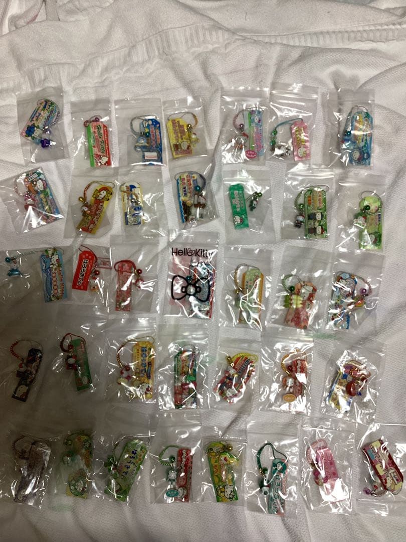 合馬公式アカウント1　ご当地キティ　根付け　350点プラスおまけ