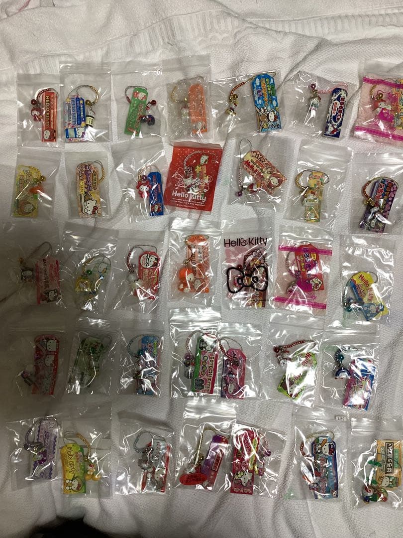 合馬公式アカウント1　ご当地キティ　根付け　350点プラスおまけ