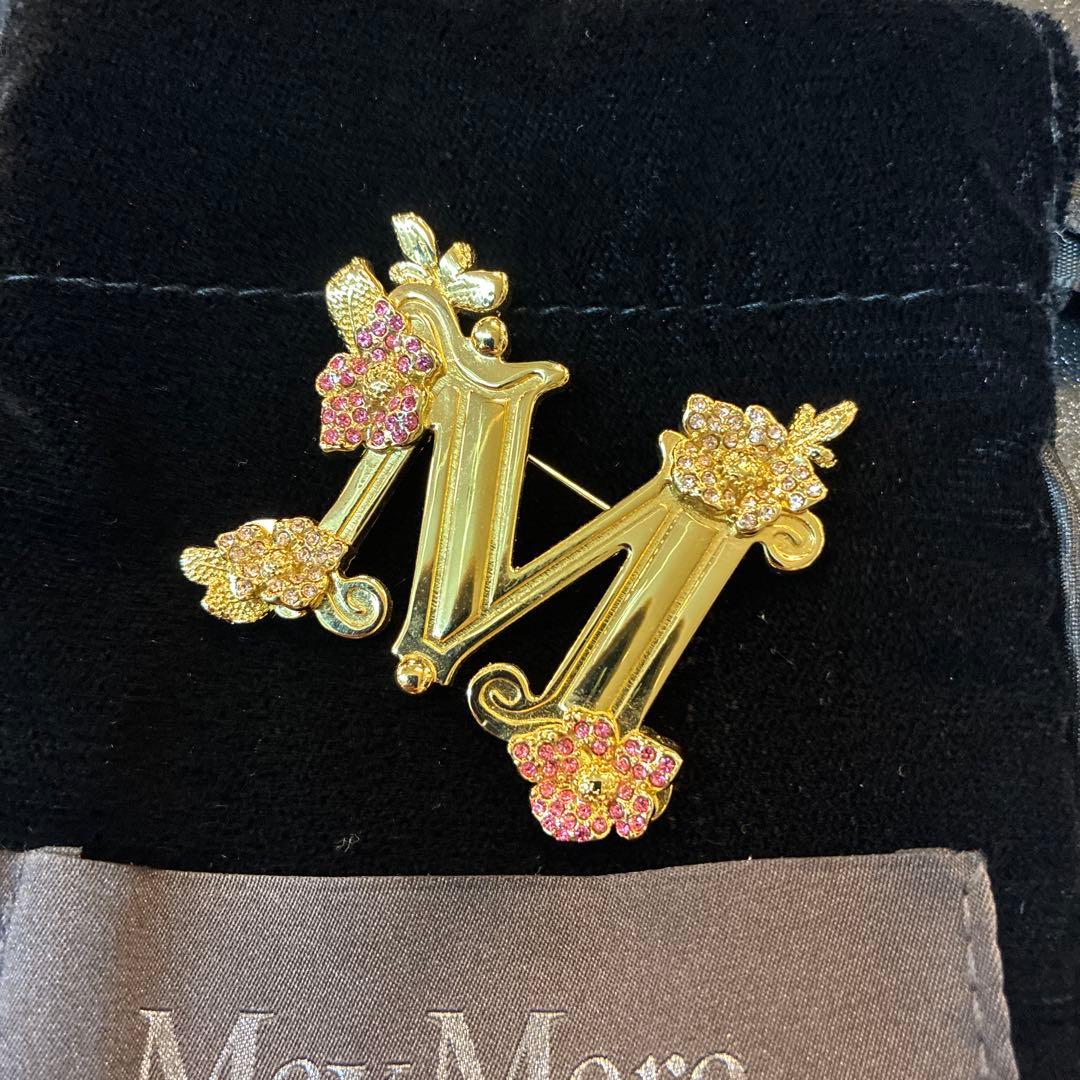 新品同様2025年　マックスマーラ　CNYピン] クリスタル ブローチ