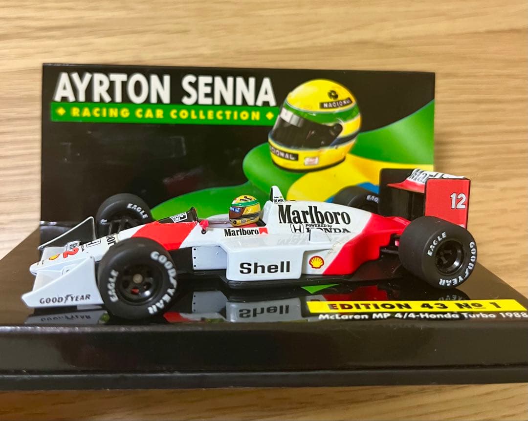 ミニチャンプス F1 マクラーレンホンダ MP4/4 A.セナ マルボロ仕様