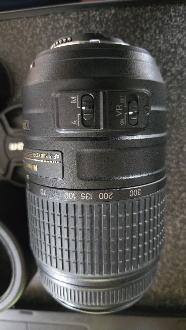 Nikon AF-S 55-300mm　ズームレンズ　手振れ補正付き