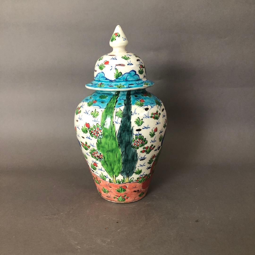 トルコ陶器　人物紋　蓋付き壺